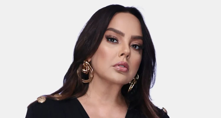 Ebru Gündeş'ten Kızı Alara İçin 