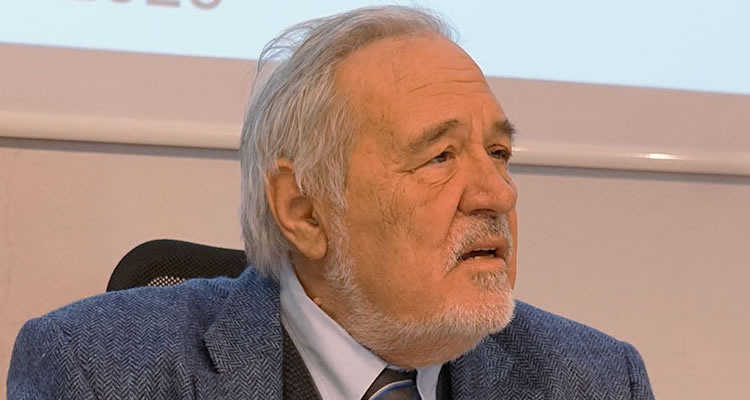 İLBER ORTAYLI HAYATINI KAYBETTİ