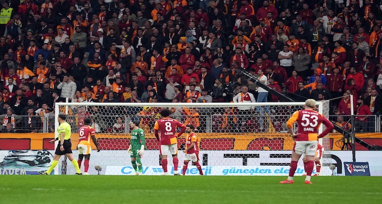 Galatasaray, Kocaelispor Beraberliği Sonrası Şampiyonluğu Riske Attı