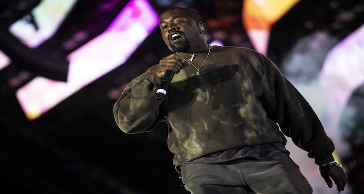 Kanye West 150 Milyonluk Sahnede Konser Verecek