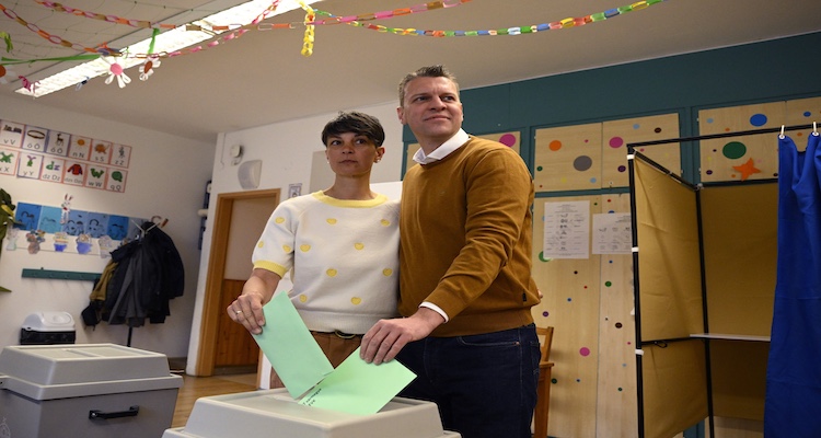 Macaristan’da Bir Devrin Sonu: Sandıktan Değişim Adına Magyar Çıktı!