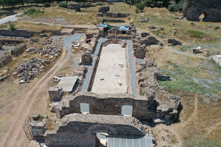 Tralleis Antik Kenti'nde 2 bin Yıllık Antik Havuzun Kazı ve Restorasyonu Tamamlandı