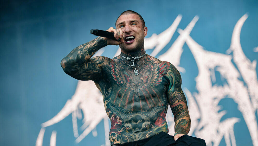 Ahlaka Değil Sanata İfsat!