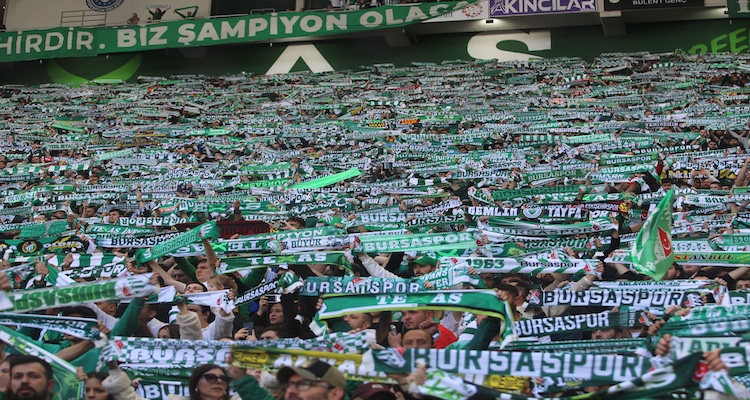 Bursaspor Trendyol 1.Lig'e Yükselerek Büyük Sevinç Yaşadı
