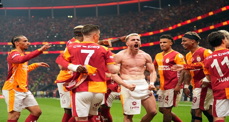 RAMS Park’ta Sarı-Kırmızı Gece: Galatasaray, Fenerbahçe’yi Puansız Gönderdi